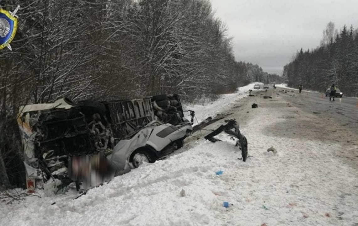 Туристический автобус с россиянами попал в ДТП: пострадали более 40 человек