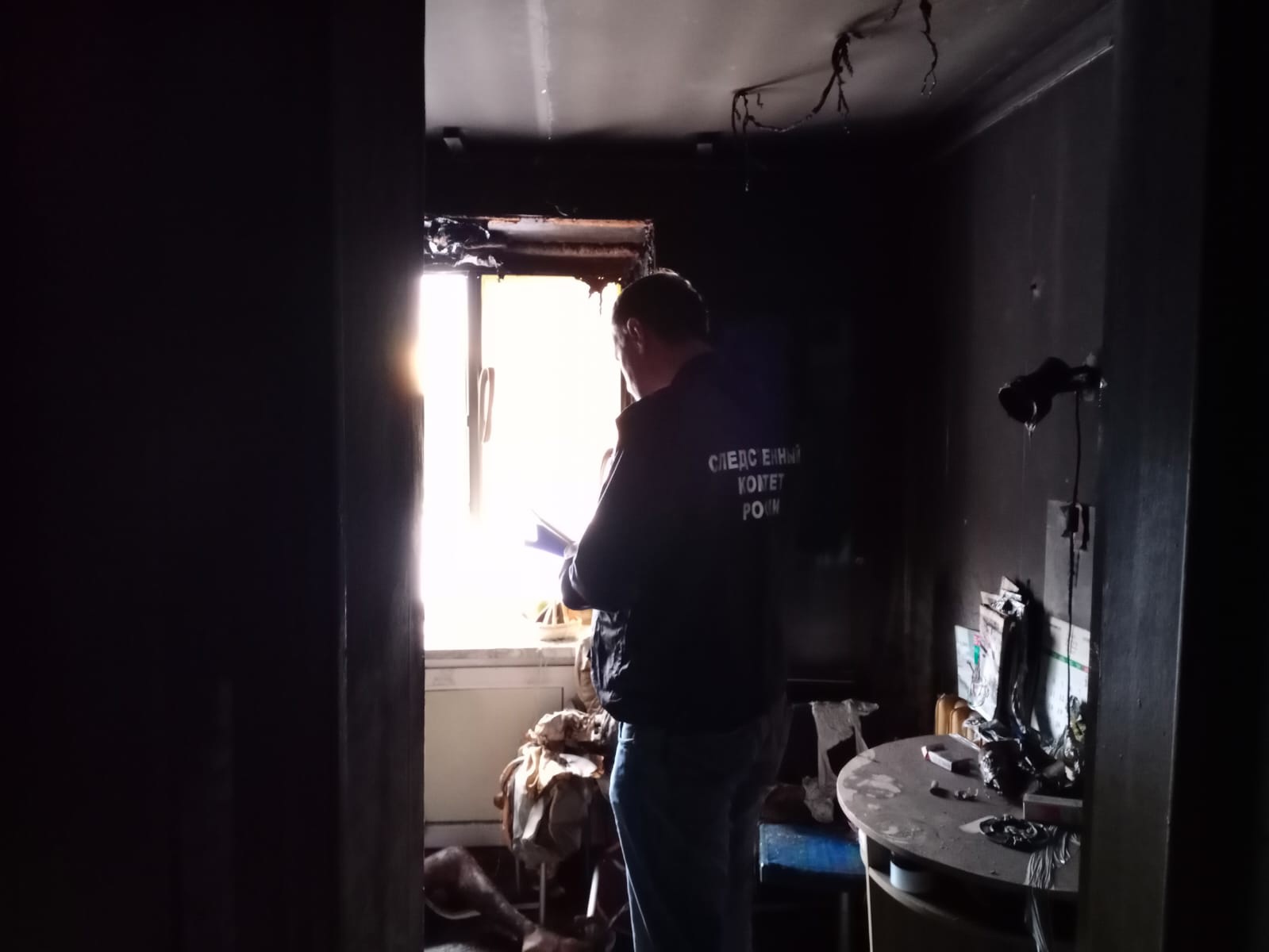 Следователи проводят проверку по смерти женщины на пожаре в Карелии