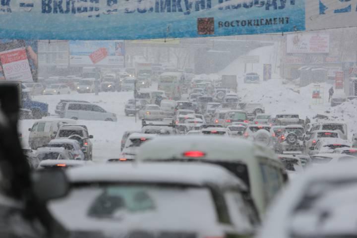 Синоптики объявили, когда во Владивосток придет волна снегопадов